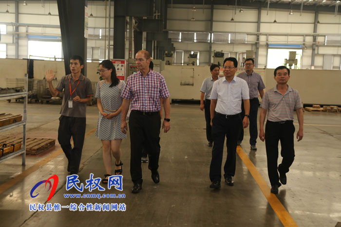 鎢夫德國集團公司到我們縣部分企業(yè)參觀 鎢夫德國集團公司到我們縣部分企業(yè)參觀