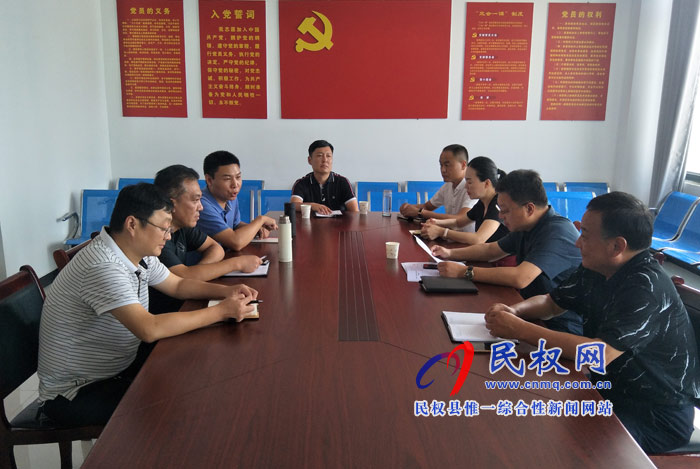 我縣各單位、各鄉(xiāng)鎮(zhèn)（街道辦）迅速傳達(dá)貫徹全縣全面提升脫貧攻堅(jiān)質(zhì)量決戰(zhàn)決