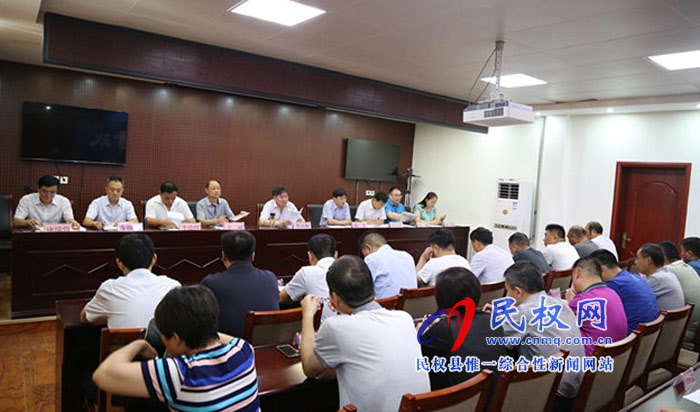 我縣各單位、各鄉(xiāng)鎮(zhèn)（街道辦）迅速傳達(dá)貫徹全縣全面提升脫貧攻堅(jiān)質(zhì)量決戰(zhàn)決