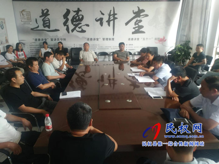 我縣各單位、各鄉(xiāng)鎮(zhèn)（街道辦）迅速傳達(dá)貫徹全縣全面提升脫貧攻堅(jiān)質(zhì)量決戰(zhàn)決