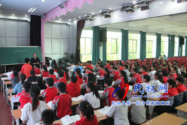 縣實(shí)驗(yàn)小學(xué)課堂教學(xué)展示月活動暨優(yōu)質(zhì)課評選活動啟動 縣實(shí)驗(yàn)小學(xué)課堂教學(xué)展示月活動暨優(yōu)質(zhì)課評選活動啟動