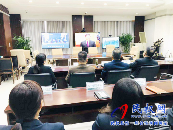我縣各鄉(xiāng)鎮(zhèn)（街道辦）、縣直各單位認(rèn)真組織全體干部集中收聽(tīng)收看慶祝改革開(kāi)放40周年大會(huì)