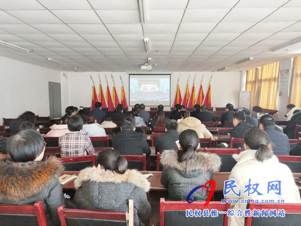 我縣各鄉(xiāng)鎮(zhèn)（街道辦）、縣直各單位認(rèn)真組織全體干部集中收聽(tīng)收看慶祝改革開(kāi)放40周年大會(huì)