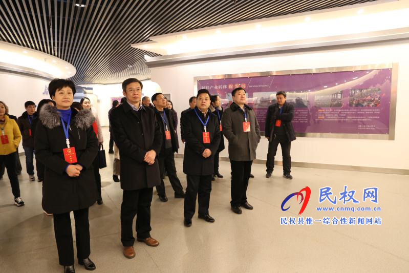 駐民權(quán)縣市五屆人大代表到睢縣開展異地視察活動(dòng) 駐民權(quán)縣市五屆人大代表到睢縣開展異地視察活動(dòng)