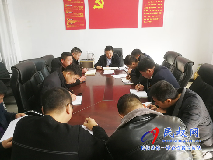 我縣各單位、各鄉(xiāng)鎮(zhèn)（街道辦）迅速傳達(dá)貫徹經(jīng)濟(jì)工作會(huì)議和“講政治、勇?lián)?dāng)、馬上就辦、一抓到底”活動(dòng)精神