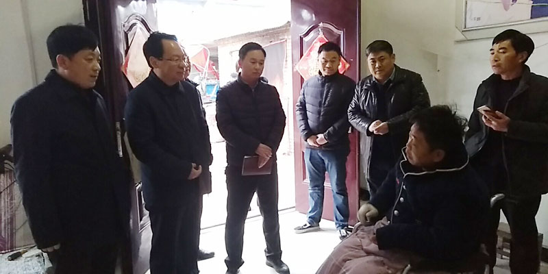 縣委常委、常務(wù)副縣長(zhǎng)李啟峰到林七鄉(xiāng)調(diào)研督導(dǎo)脫貧攻堅(jiān)工作
