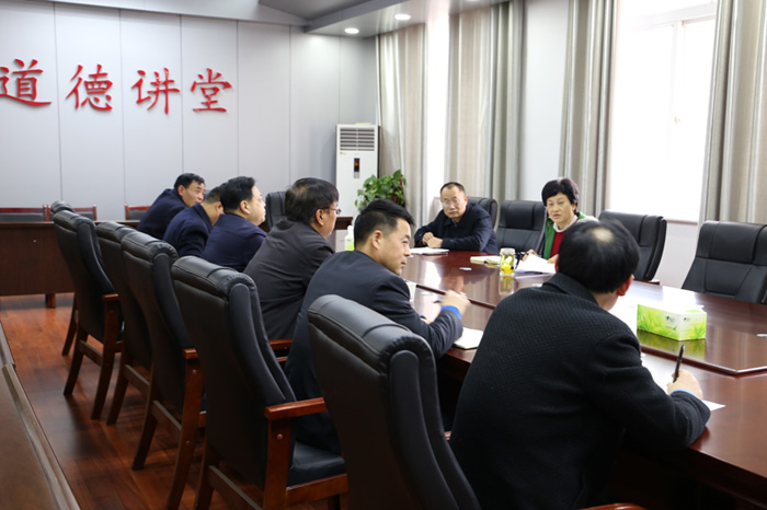 我縣各單位迅速傳達(dá)貫徹學(xué)習(xí)全縣脫貧攻堅(jiān)第八次調(diào)度會(huì)精神