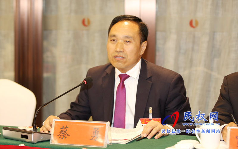 民權(quán)代表團繼續(xù)認真審議《政府工作報告》和法檢兩院工作報告 民權(quán)代表團繼續(xù)認真審議《政府工作報告》和法檢兩院工作報告