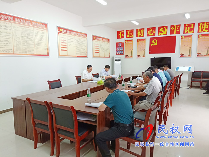 市委常委、常務副市長吳祖明到我縣龍?zhí)伶?zhèn)邢莊村開展“三?五”基層工作日活動