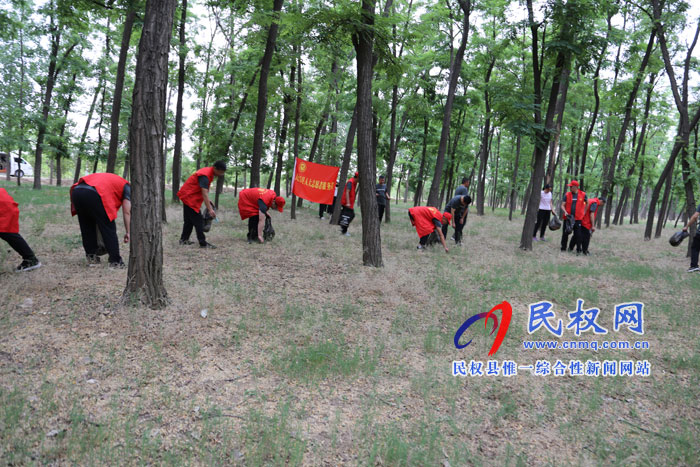 縣人大機關(guān)舉辦“綠色生態(tài)路、健康徒步行”活動