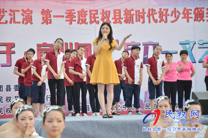 我縣舉辦“扣好人生第一?？圩?童心向黨”慶六一文藝匯演