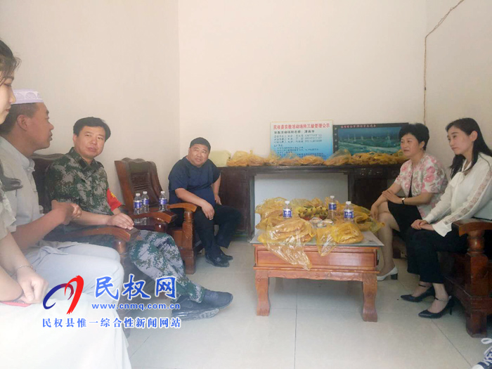 縣人大常委會主任周燕、副縣長朱琳到老顏集鄉(xiāng)清真寺慰問穆斯林同胞