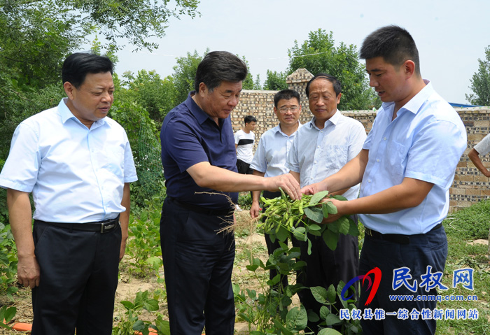 市人大常委會(huì)副主任、市總工會(huì)主席劉沛到白云寺鎮(zhèn)開展三五基層工作日走訪活動(dòng)