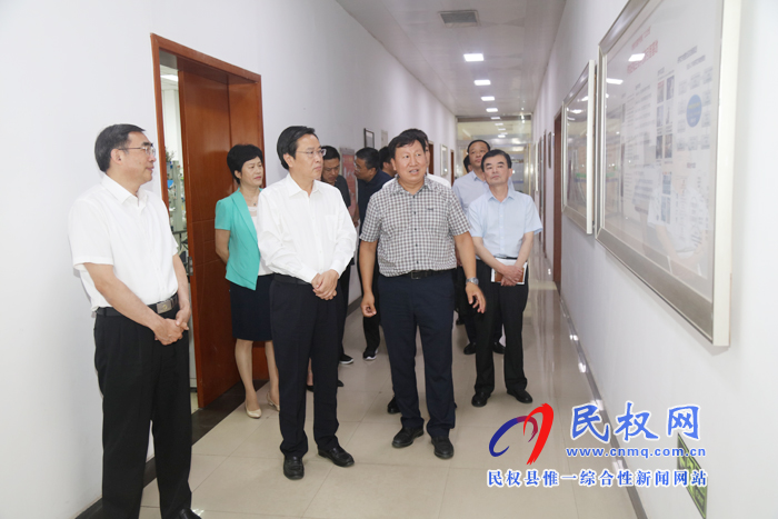 市人大常委會(huì)副主任、縣委書(shū)記姬脈常到河南大學(xué)金明校區(qū)參觀考察