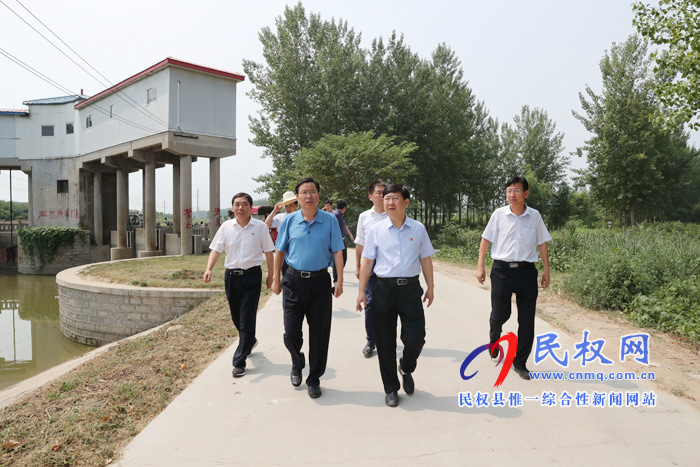 市委常委、組織部長羅軍調(diào)研我縣河長制工作及基層黨校建設(shè)工作