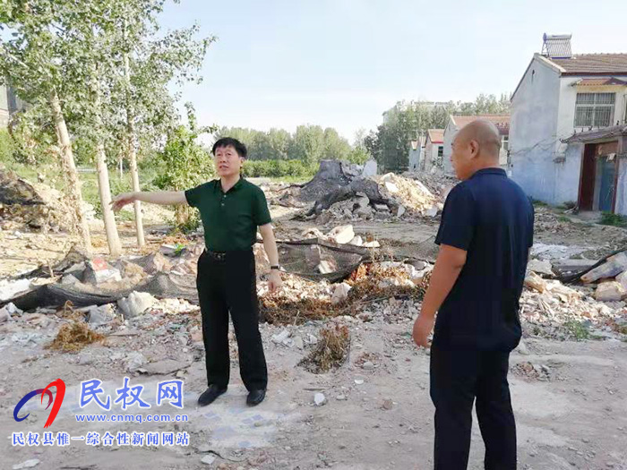 縣委常委、副縣長房季實地調(diào)研指導有關(guān)項目建設(shè)