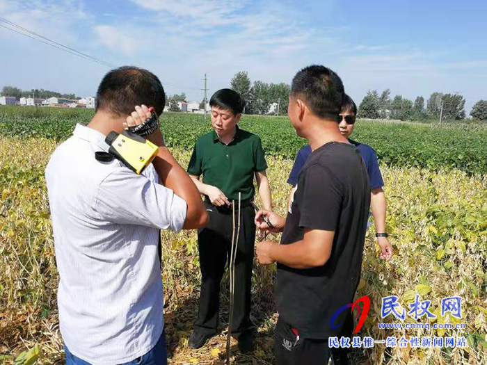縣委常委、副縣長房季實地調(diào)研指導有關(guān)項目建設(shè)