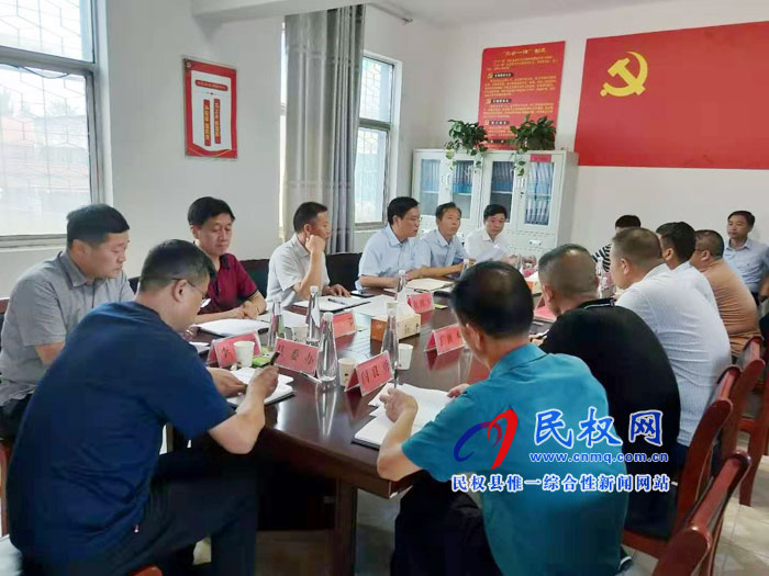 市人大常委會副主任、縣委書記姬脈常調(diào)研鄉(xiāng)鎮(zhèn)信訪維穩(wěn)工作