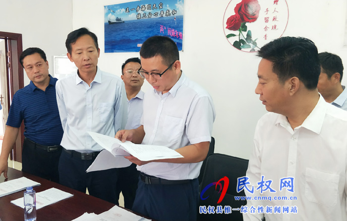 全省“防風(fēng)險(xiǎn)、除隱患、保穩(wěn)定、迎大慶”集中指導(dǎo)組到我縣調(diào)研