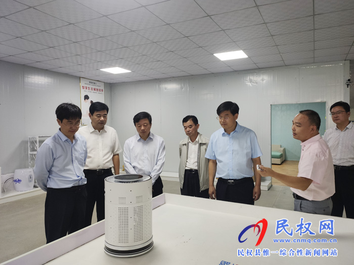 縣委副書記、縣長張團(tuán)結(jié)深入企業(yè)調(diào)研安全生產(chǎn)工作