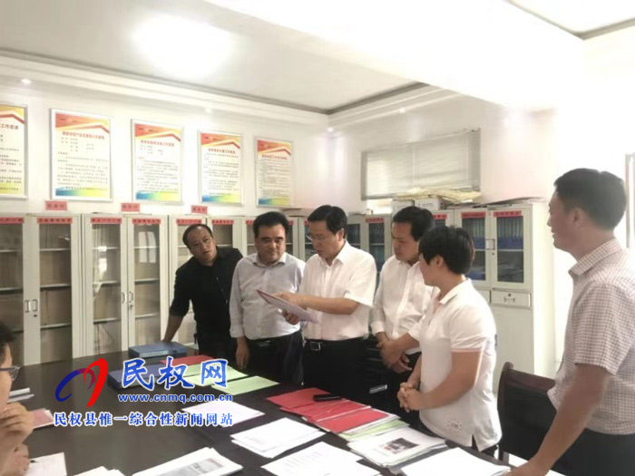 市人大常委會副主任、縣委書記姬脈常到我縣部分鄉(xiāng)鎮(zhèn)調(diào)研督查脫貧攻堅工作