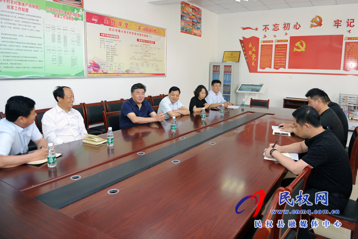 商丘市一級巡視員、市總工會主席劉沛到白云寺鎮(zhèn)開展“三·五”基層工作日活動