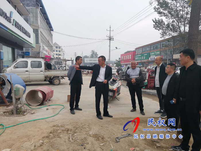 龍?zhí)伶?zhèn):開展集鎮(zhèn)區(qū)店外經(jīng)營集中清理整治行動(dòng) 龍?zhí)伶?zhèn):開展集鎮(zhèn)區(qū)店外經(jīng)營集中清理整治行動(dòng)