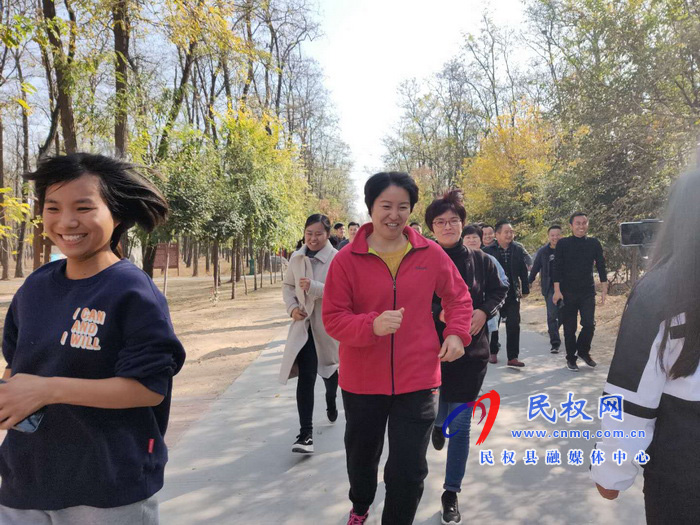 民權(quán)縣融媒體中心舉辦第二十一個記者節(jié)慶?；顒? title=
