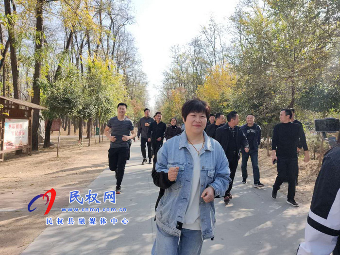 民權(quán)縣融媒體中心舉辦第二十一個記者節(jié)慶?；顒? title=