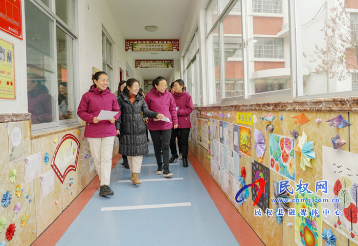 民權(quán)縣實(shí)驗(yàn)小學(xué)開展走廊文化評(píng)比活動(dòng) 民權(quán)縣實(shí)驗(yàn)小學(xué)開展走廊文化評(píng)比活動(dòng)