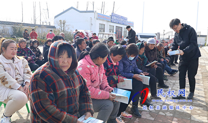 縣人大常委會(huì)機(jī)關(guān)開展“學(xué)黨史國(guó)史”文明實(shí)踐主題活動(dòng) 縣人大常委會(huì)機(jī)關(guān)開展“學(xué)黨史國(guó)史”文明實(shí)踐主題活動(dòng)
