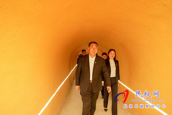 民權(quán)縣實驗小學(xué)開展“學(xué)黨史，感黨恩，跟黨走，尋找紅色足跡”紅色主題教育活動
