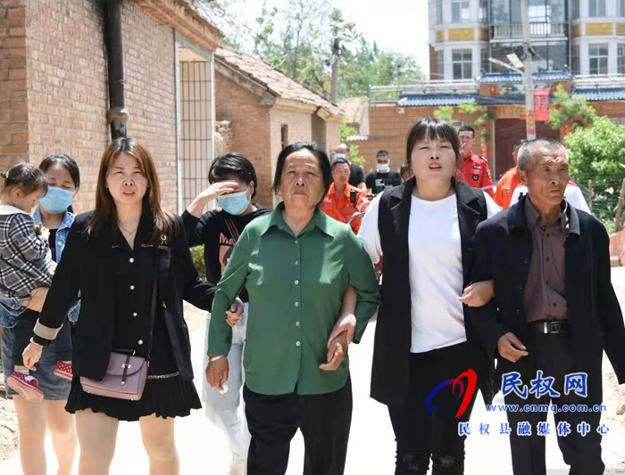 民權(quán)縣斑馬救援隊(duì)助力走失家庭團(tuán)圓 民權(quán)縣斑馬救援隊(duì)助力走失家庭團(tuán)圓