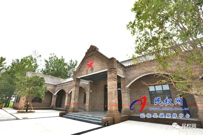 河南日報頭版頭條以“民權 紅綠輝映展畫卷”為題刊發(fā)報道 河南日報頭版頭條以“民權 紅綠輝映展畫卷”為題刊發(fā)報道