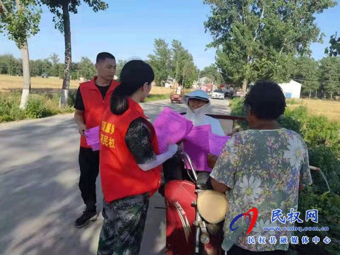 白云寺鎮(zhèn)黨員志愿者我為群眾辦實(shí)事，服務(wù)三夏當(dāng)先鋒