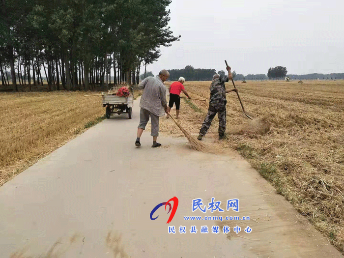 孫六鎮(zhèn)：全面清理“三邊三頭”秸稈，提升人居環(huán)境