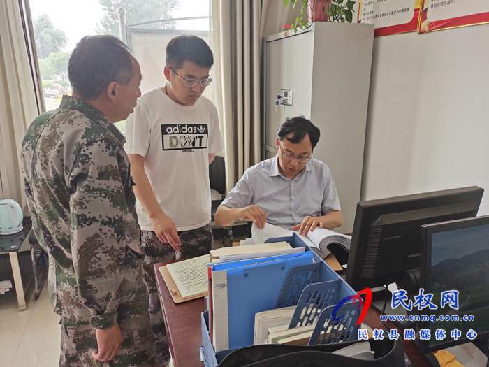 縣委常委、紀(jì)委書記、監(jiān)察委主任張亞光到林七鄉(xiāng)督導(dǎo)“三夏”生產(chǎn)和秸稈禁燒工作