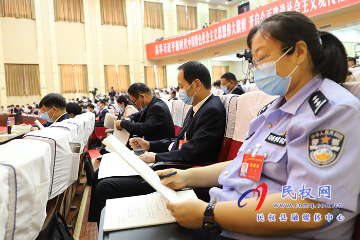 我縣代表團(tuán)出席市五屆人大五次會議第二次全體會議 我縣代表團(tuán)出席市五屆人大五次會議第二次全體會議