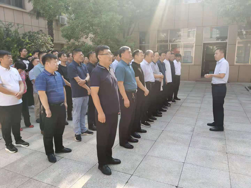 民權(quán)縣住建局組織全體干部職工及建筑企業(yè)開展向鄭州等災(zāi)區(qū)開展募捐活動(dòng) 民權(quán)縣住建局組織全體干部職工及建筑企業(yè)開展向鄭州等災(zāi)區(qū)開展募捐活動(dòng)