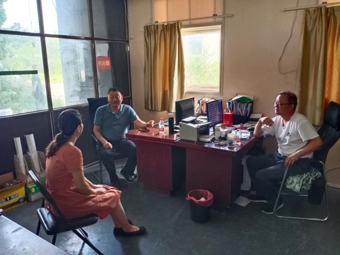 縣規(guī)劃中心主任汪培明到民權縣紅科電器有限公司開展“助企日”活動 縣規(guī)劃中心主任汪培明到民權縣紅科電器有限公司開展“助企日”活動