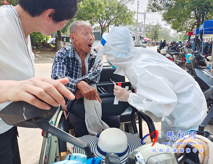 “衛(wèi)監(jiān)藍”閃耀在抗疫一線 “衛(wèi)監(jiān)藍”閃耀在抗疫一線