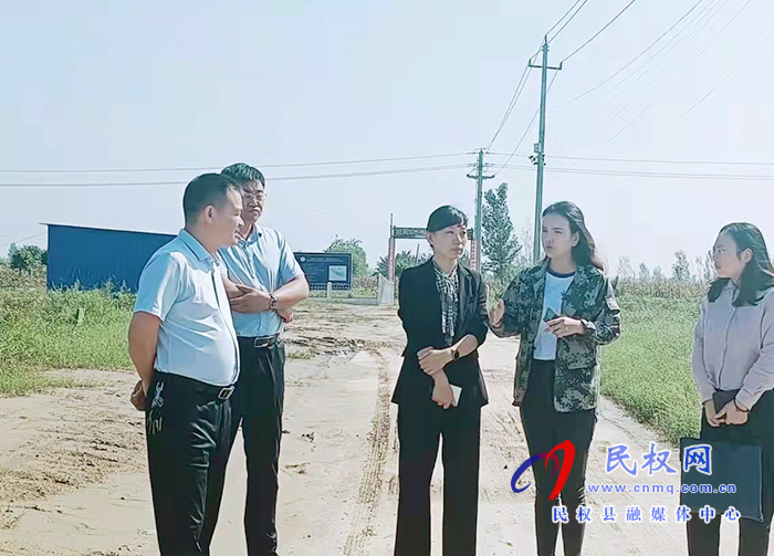 縣領(lǐng)導(dǎo)于茜一行深入莊子鎮(zhèn)進行調(diào)研 縣領(lǐng)導(dǎo)于茜一行深入莊子鎮(zhèn)進行調(diào)研