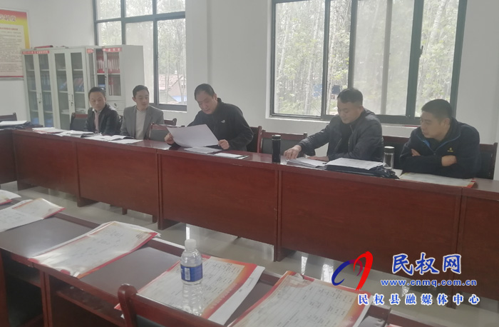縣醫(yī)保局到王橋鎮(zhèn)趙崗村對脫貧攻堅后評估等工作進行督導檢查