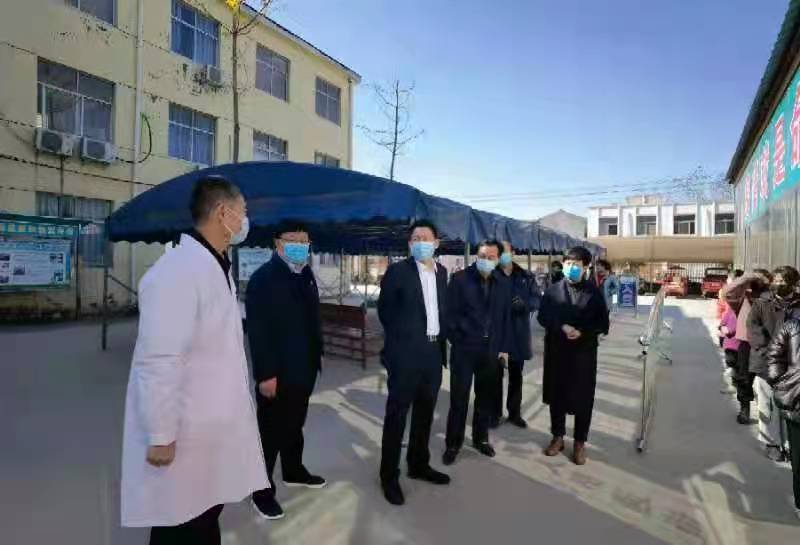 縣委常委、縣紀委書記、縣監(jiān)察委主任冉燃督導疫情防控工作