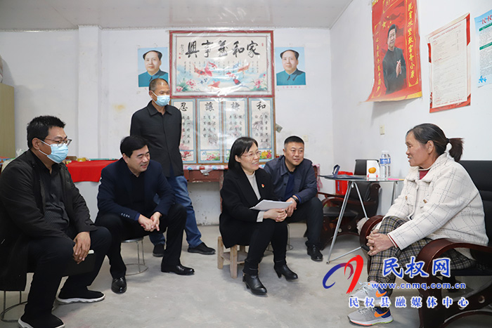 縣委副書(shū)記、縣長(zhǎng)王靜嫻督導(dǎo)檢查鞏固脫貧攻堅(jiān)成果后評(píng)估工作