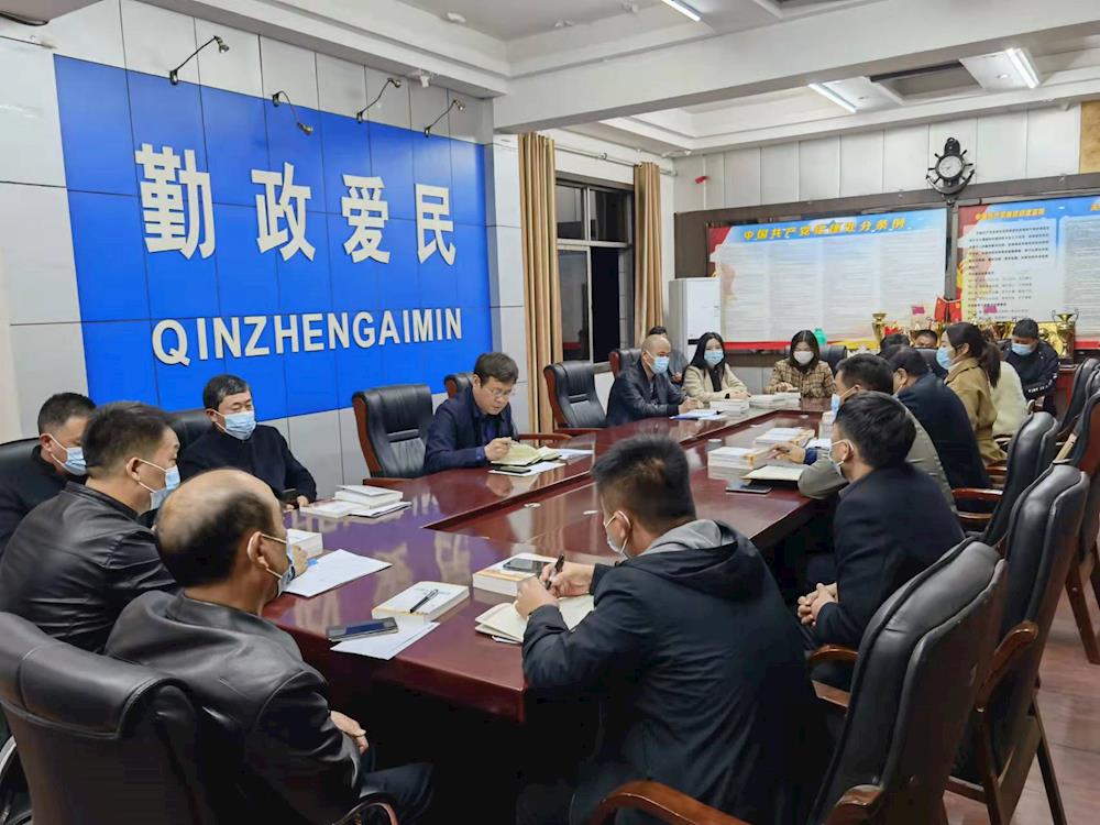 綠洲街道傳達(dá)貫徹省、市、縣新冠肺炎疫情防控工作會議和全縣淘汰國三及以下排放標(biāo)準(zhǔn)營運柴油貨車工作推進(jìn)會精