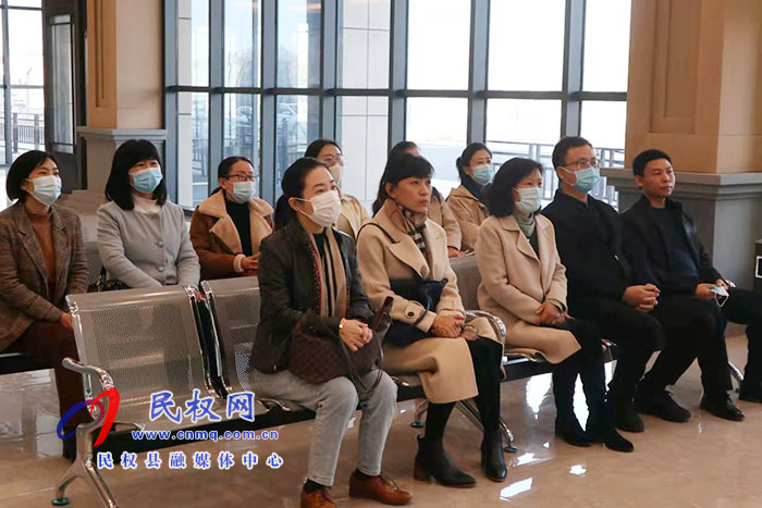 縣領(lǐng)導(dǎo)于茜會(huì)見(jiàn)上海韻達(dá)貨運(yùn)有限公司國(guó)際部負(fù)責(zé)人顧毅一行