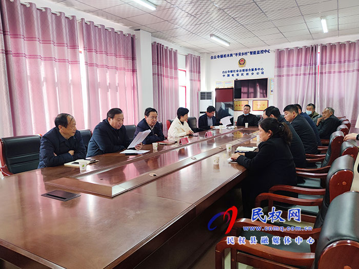 市人大常委會(huì)副主任、市總工會(huì)主席姬脈常到白云寺鎮(zhèn)柏木崗村開(kāi)展鞏固脫貧成果“大排查大整改”活動(dòng)