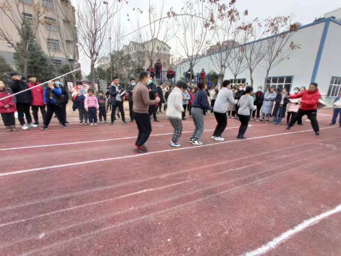 慶“元旦”民權南華學校舉行教職工趣味運動會