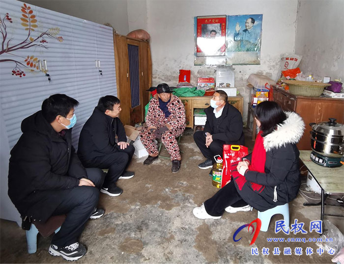 縣委黨校開展春節(jié)走訪慰問幫扶村困難群眾、老黨員及離退休老干部活動
